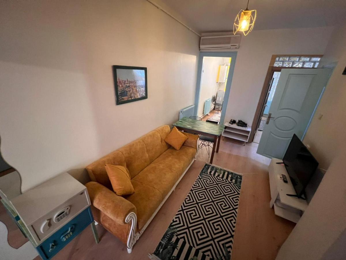 Appartamento Taksim Sofa House By Rodin Provincia di Provincia di Istanbul Esterno foto