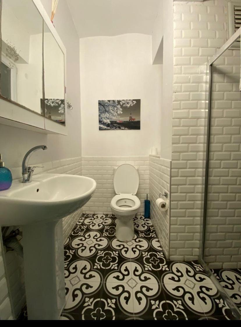 Appartamento Taksim Sofa House By Rodin Provincia di Provincia di Istanbul Esterno foto