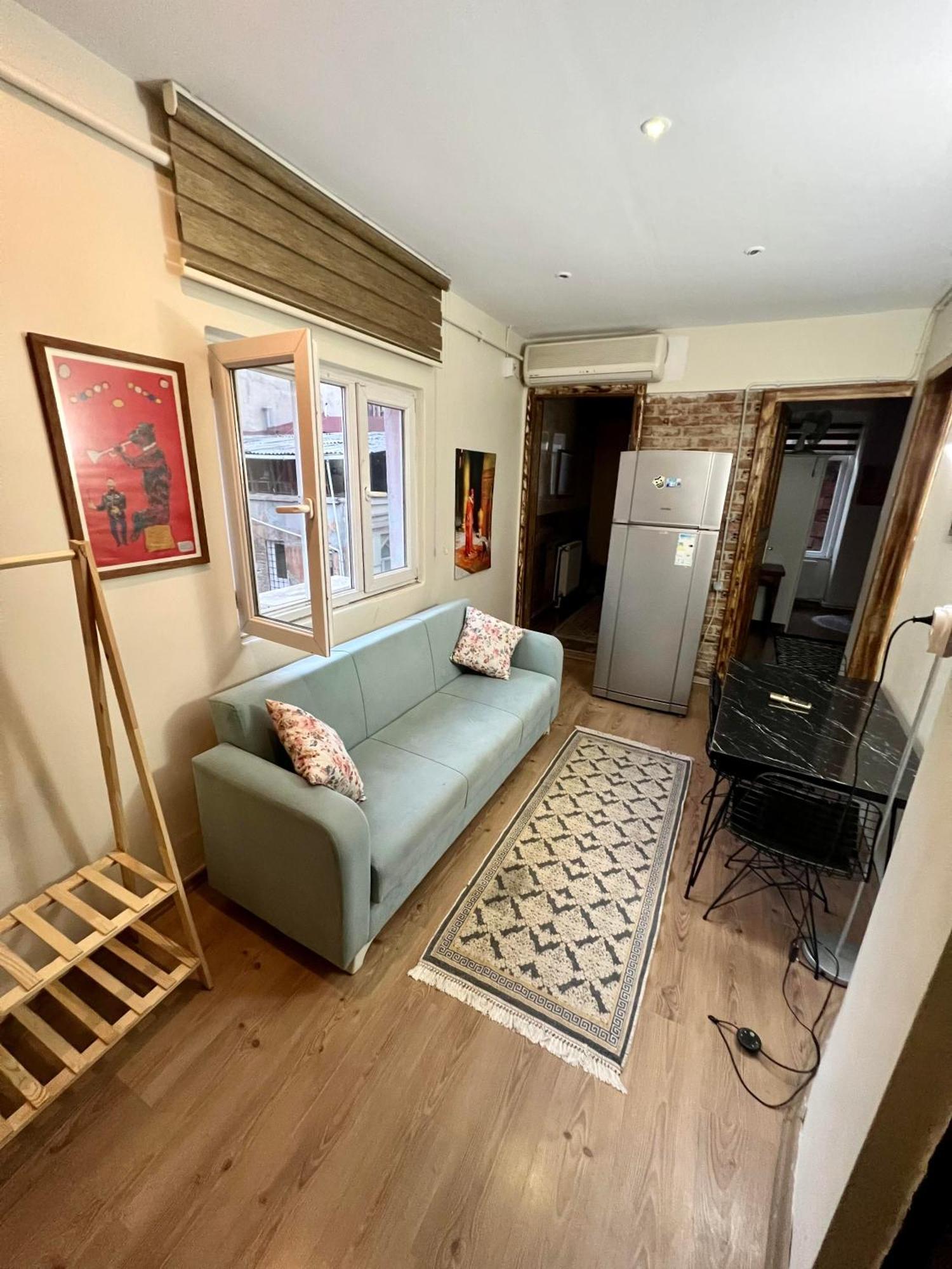 Appartamento Taksim Sofa House By Rodin Provincia di Provincia di Istanbul Esterno foto